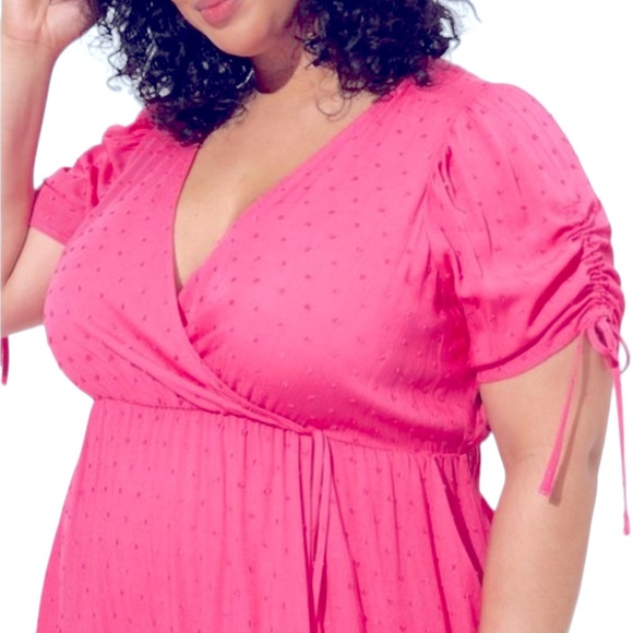 TORRID pink swiss dot faux wrap split skirt short sleeve midi dress sz 00(10/M) - Picture 3 of 11